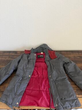 Vintage Aspen Women’s Ski Jacket Small Gray Red Insulated Hooded Winter Coat